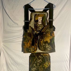 Youth camouflage turkey vest